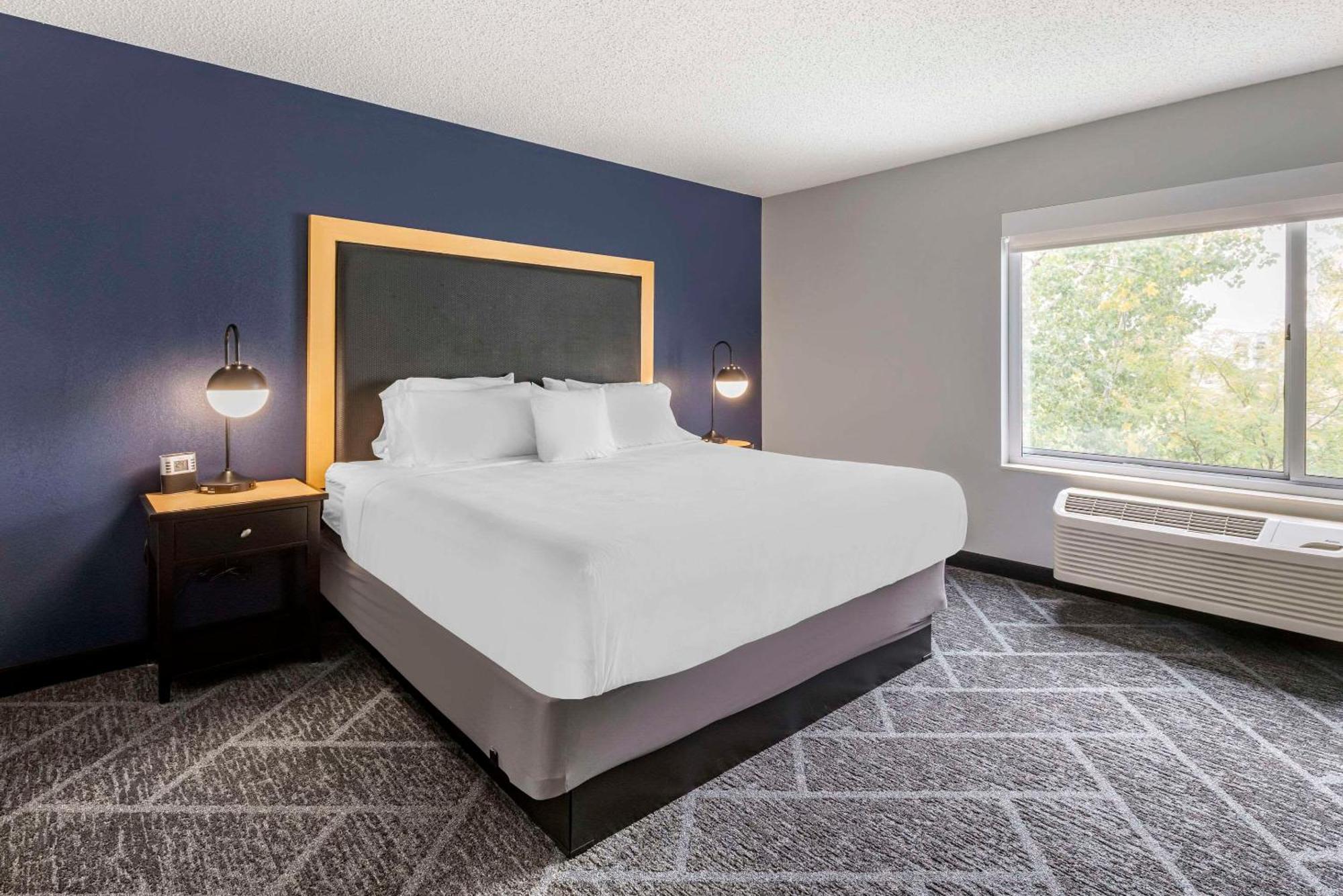Cambria Hotel Minneapolis Maple Grove Exterior foto