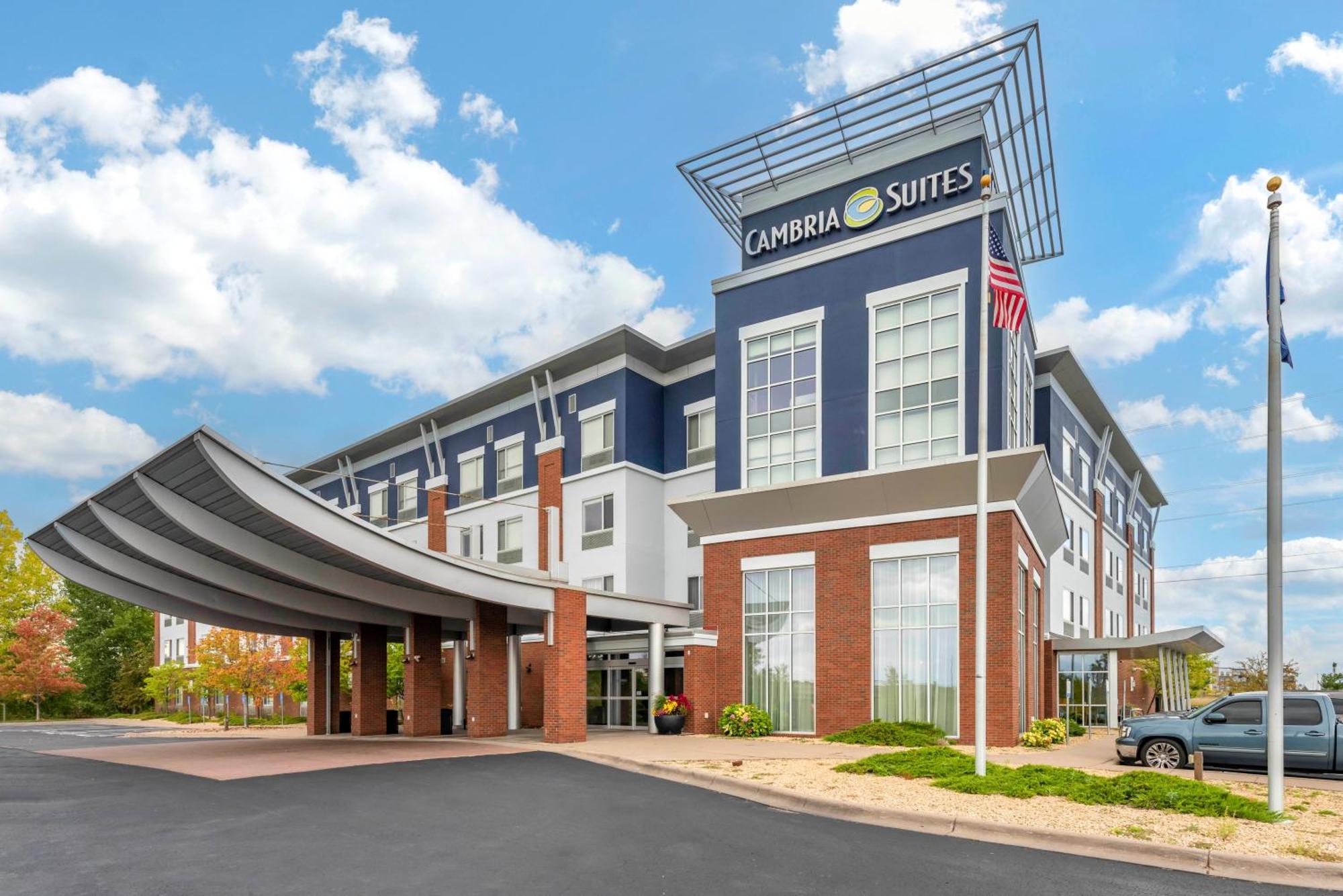 Cambria Hotel Minneapolis Maple Grove Exterior foto